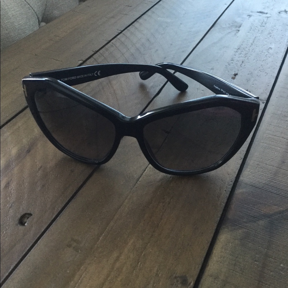 Tom Ford Angelina Sunglasses